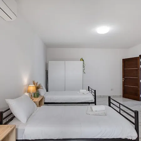 New To The Market - Rare Find, 6 Bedroom With Valley View In Swieqi By Sf Homes