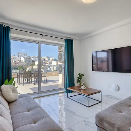 New To The Market - Rare Find, 6 Bedroom With Valley View In Swieqi By Sf Homes *