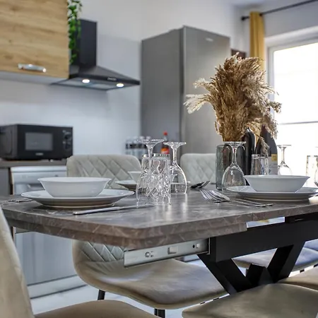 New To The Market - Rare Find, 6 Bedroom With Valley View In Swieqi By Sf Homes San Ġiljan
