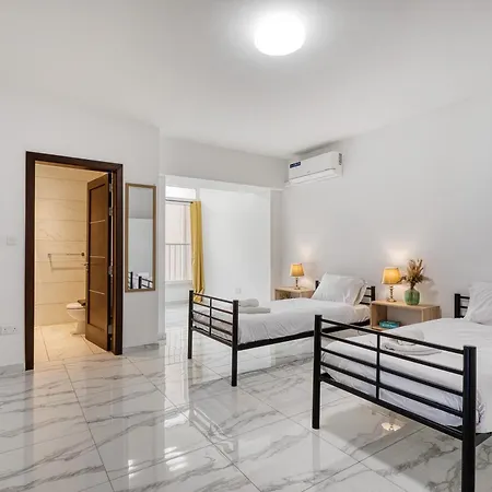New To The Market - Rare Find, 6 Bedroom With Valley View In Swieqi By Sf Homes * San Ġiljan