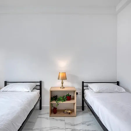 Apartman New To The Market - Rare Find, 6 Bedroom With Valley View In Swieqi By Sf Homes San Ġiljan
